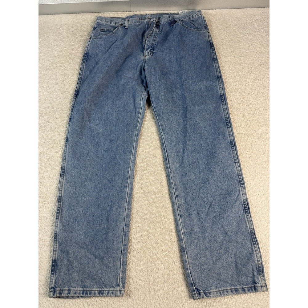 Wrangler Rugged Wear Jeans‎ Mens 40x32 Blue Classic Fit Denim Straight Leg Pants